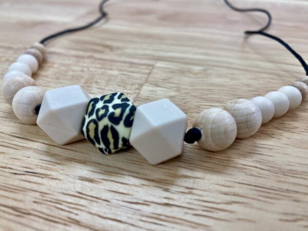Collier d'éveil sensoriel – Image 3